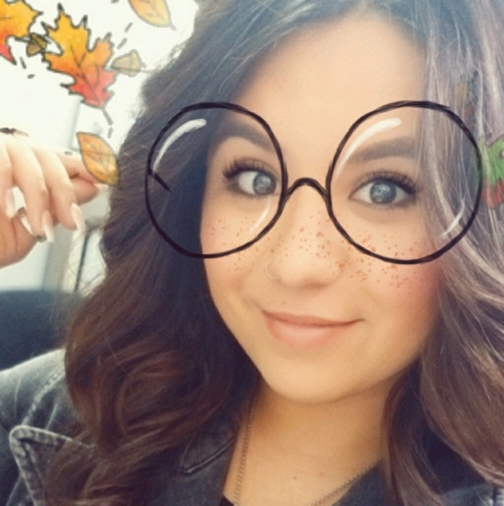 Meet your Posher, Stephanie